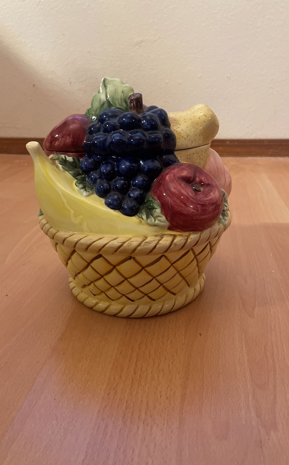 Treasure Craft Cookie Jar From The 90’s $20