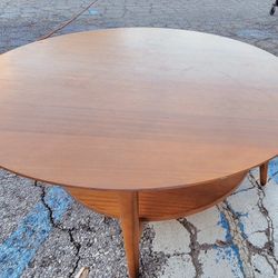 William Sonoma 2 Tier Coffee Table 