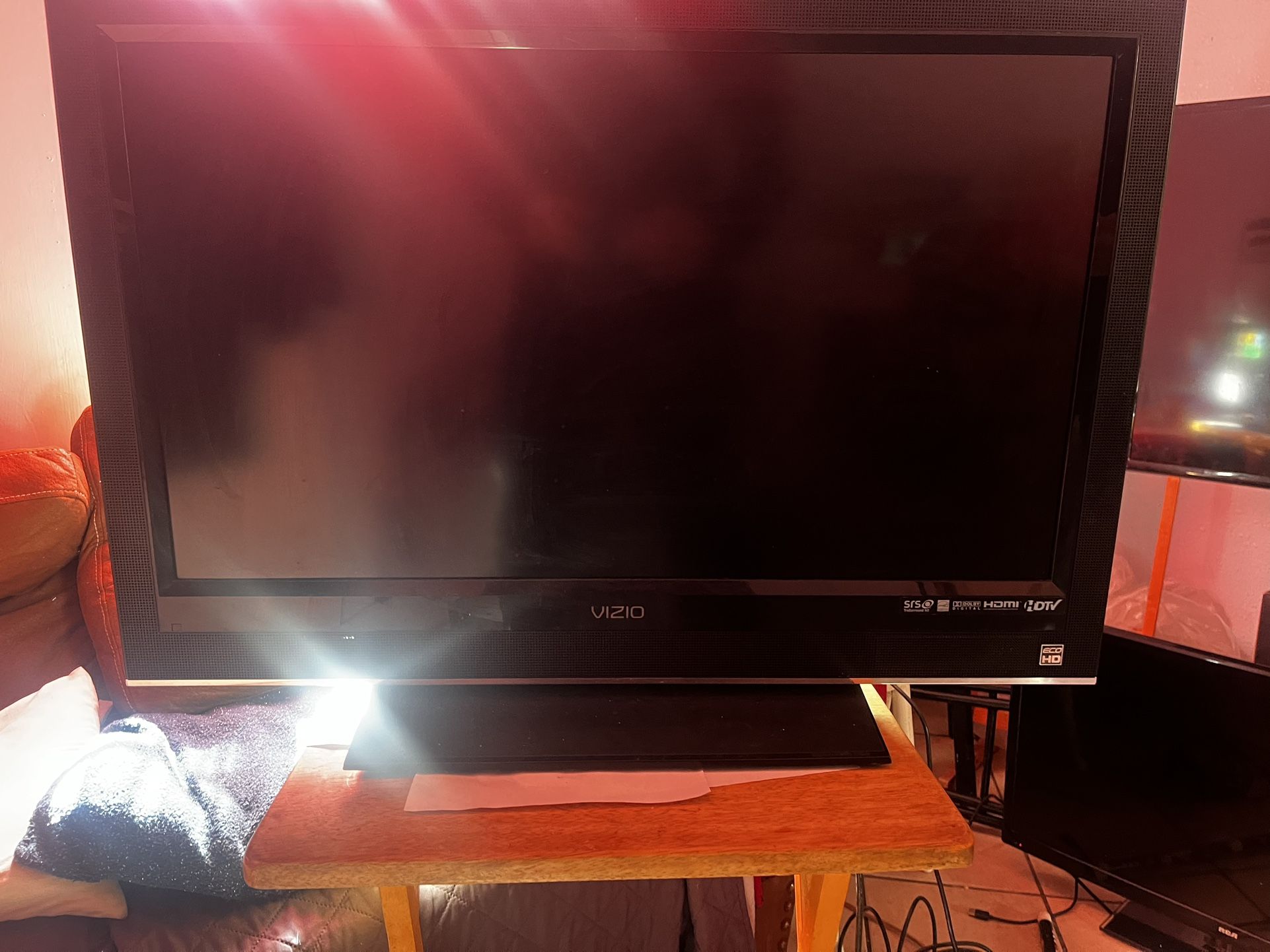 30” Vizio Tv