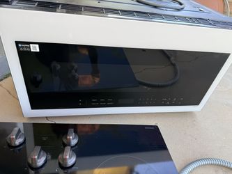 Microwave & Cooktop