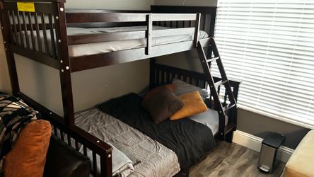 Bunk bed