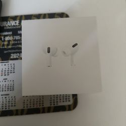 (dm me with offers) AirPod Pros 1st Gen