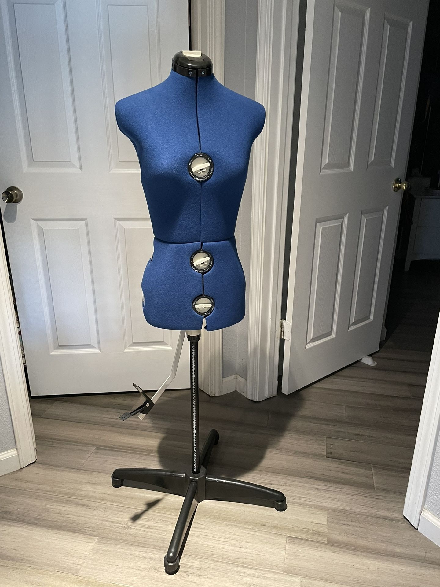 Mannequin Body With Stand