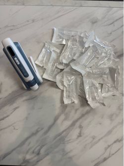 Dr pen microneedling device