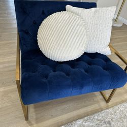 Blue Velvet Accent Chair w/ Gold Frame – Modern & Stylish