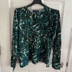 Jones New York, Women’s Size Large, Lightweight, Green Leopard Sweater