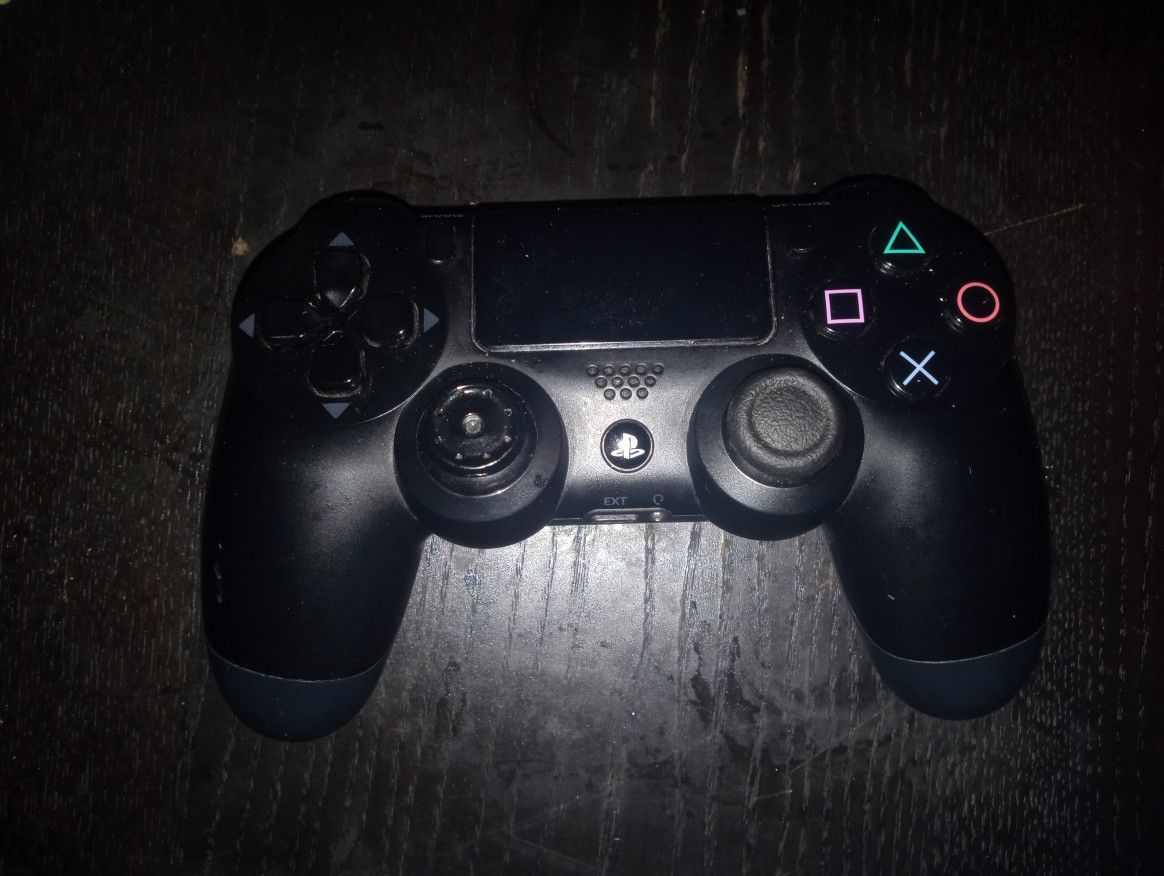 PS4 Controller 