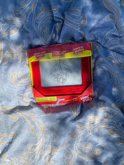 Etch A Sketch Toy