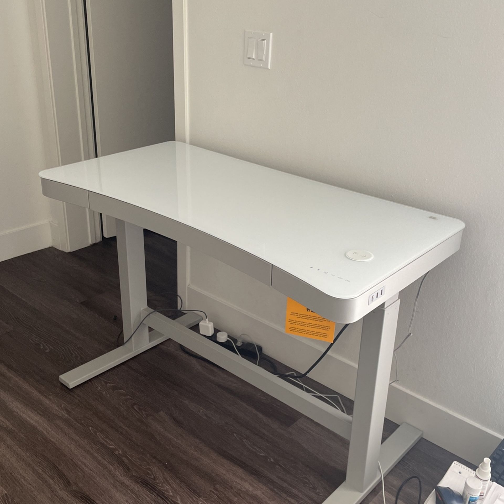 Tresanti Geller 47” Adjustable Height Desk