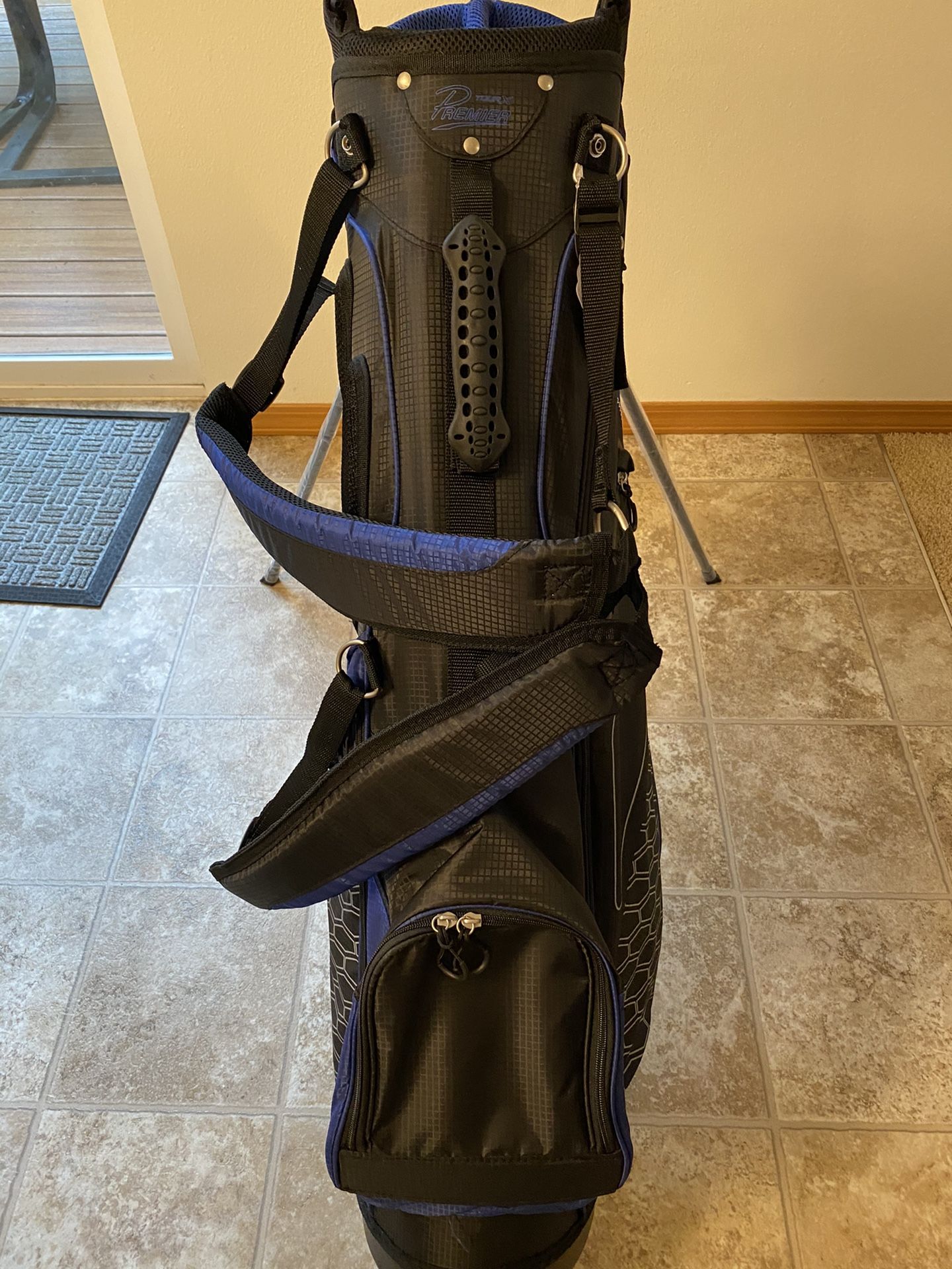 New Pinseeker Tour X Premier Stand or Carry Golf Bag Black Blue for