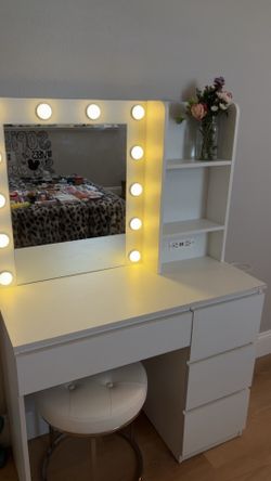 White Vanity w/ Lighted Mirror, Storage + Stool