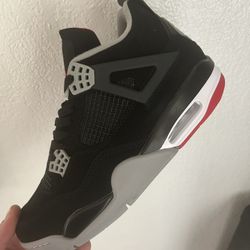 Jordan 4 Retro Bred Men’s Size 10