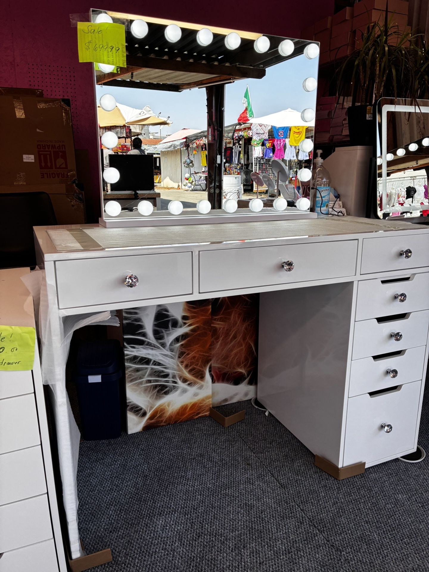 7 Drawers Vanity Set. Desk And Mirror.