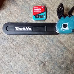 Makita Chainsaw 