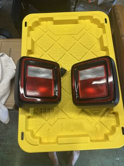 OEM 2020 Stock Jeep  JL/jK Tail Lamps Set  Super Clean 