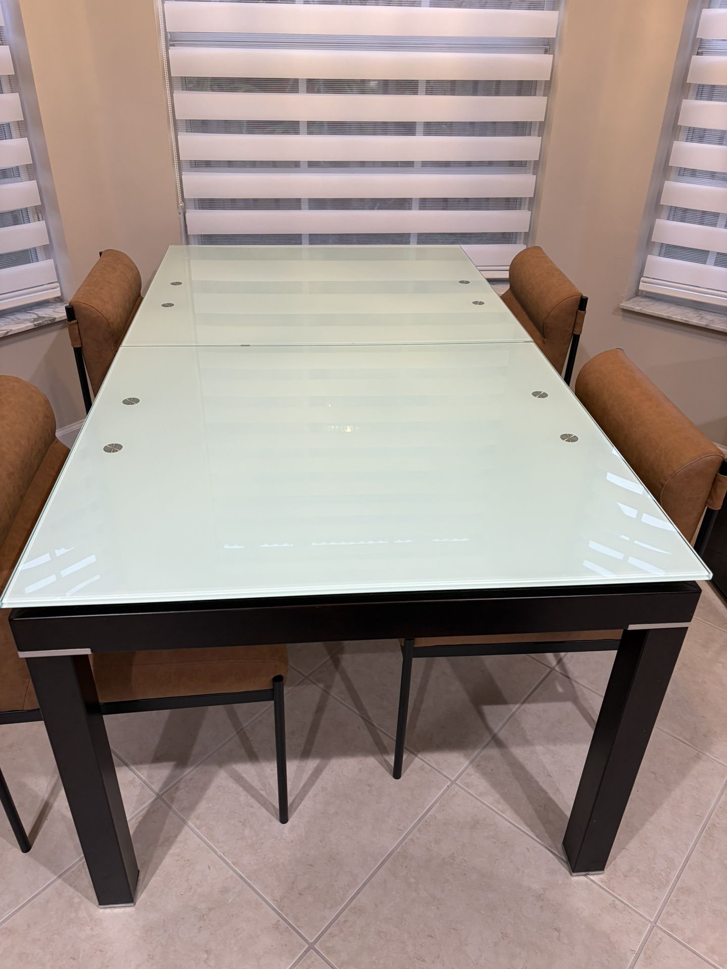 Beautiful Dining Room Set Opens Up To Make It Even Larger If You Need To. With Four Chairs From El Dorado Furniture. Make me a descant offer and come