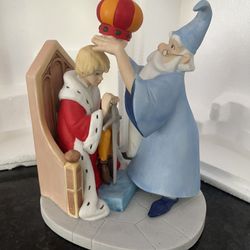Disney Collectible Figurine The Sword in the Stone