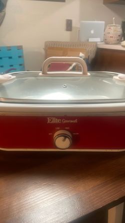 Slow cooker