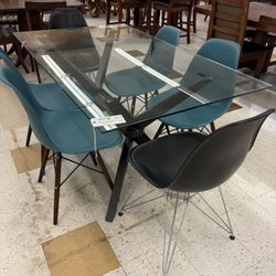 Glass Dining Table w/6 Chairs