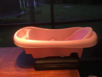 Baby bathtub