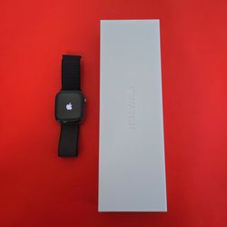 Apple Watch Series 11 46mm GPS/CELLULAR – Black Aluminum – Like New (Open Box)
