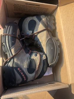 Scarpa Women’s Hiking Boots Size 7.5