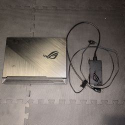 Asus ROG Strix G16 laptop