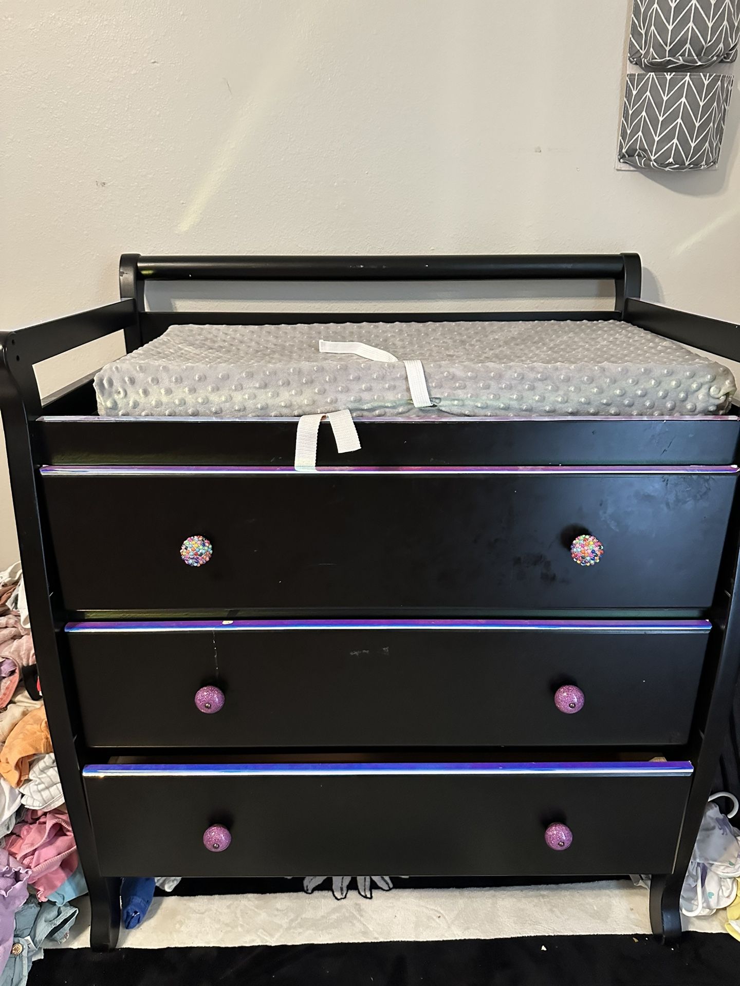 Baby Dresser And Changing Station
