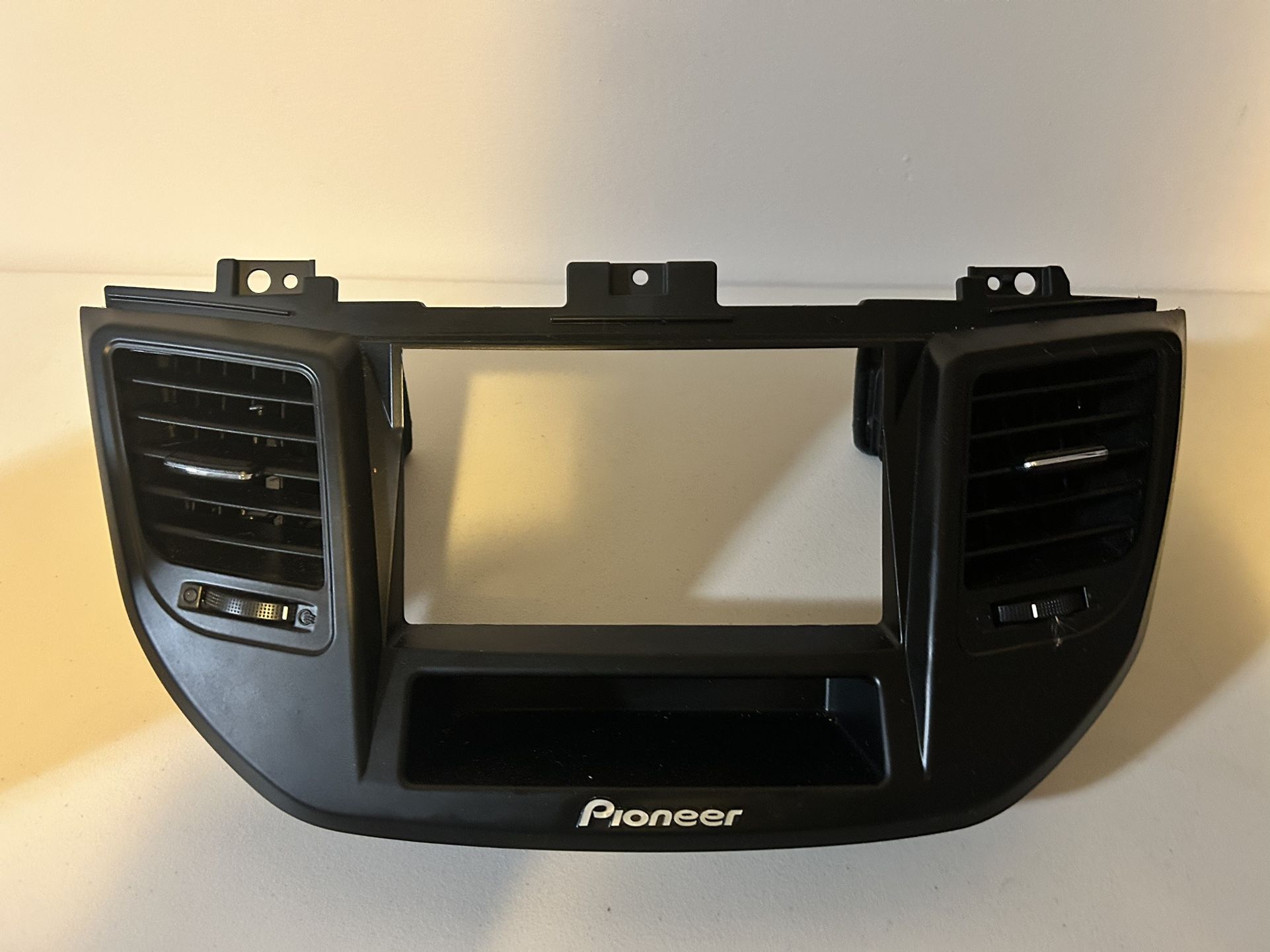 Dash Kit For 2010 - 2018 Hyundai Tucson