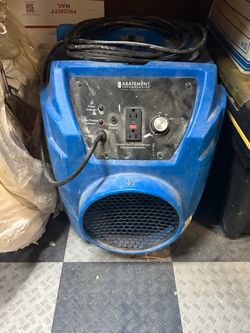 Predator 750 air Scrubber