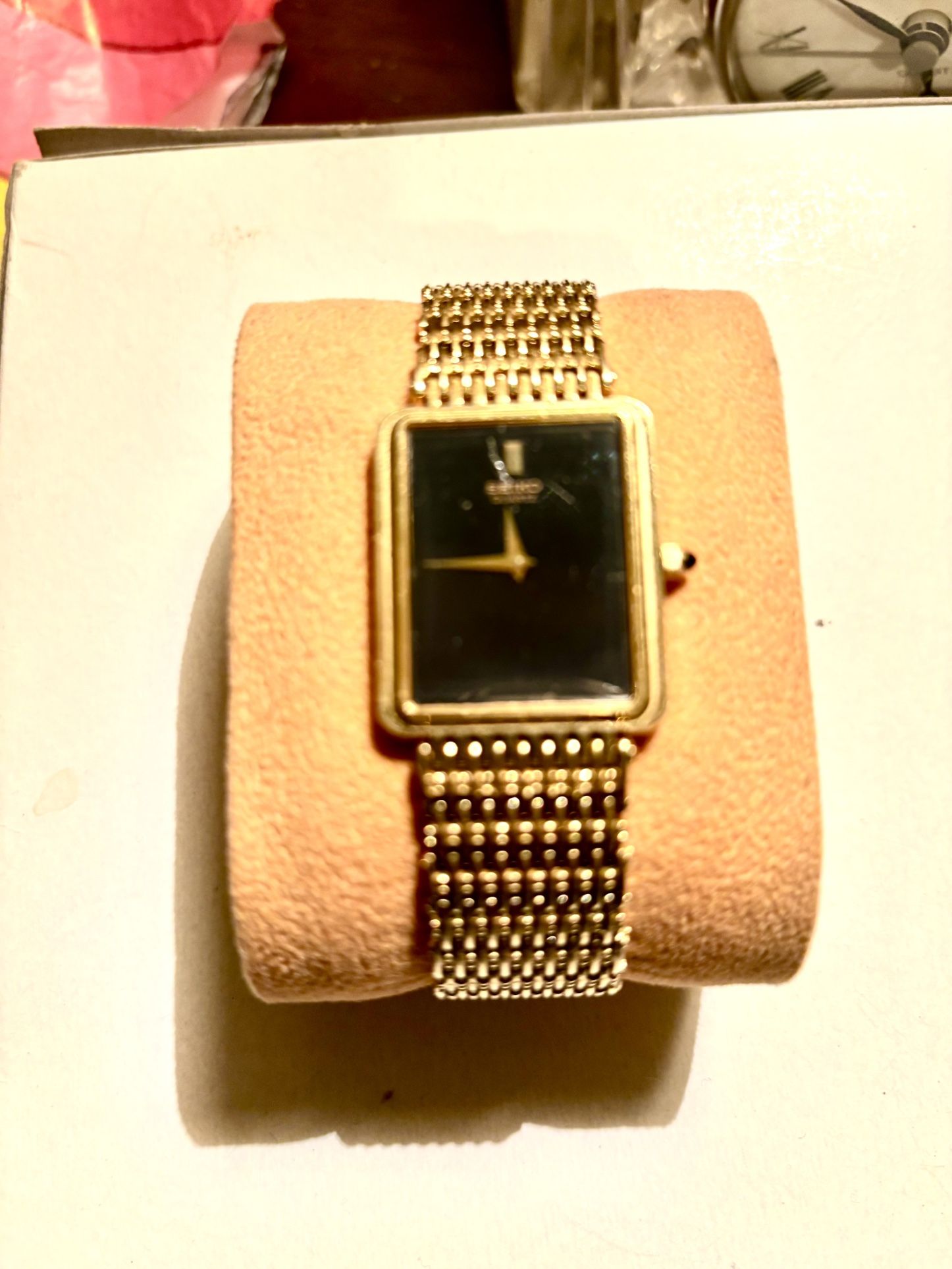 Seiko Gold Plated Very Thin Dress Watch With Japanese Quartz Movement