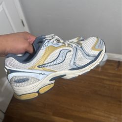 Saucony Progrid Size 10.5