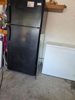 Frigidaire Fridge