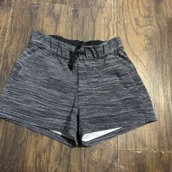 Lululemon Talla 4