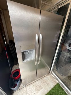 Frigidaire fridge 250 firm
