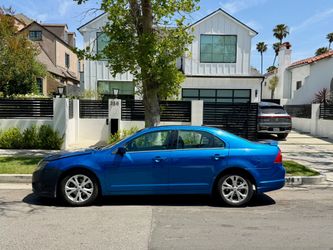 Ford Fusion SE Sedan