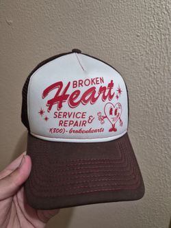 New era broken Heart snapback