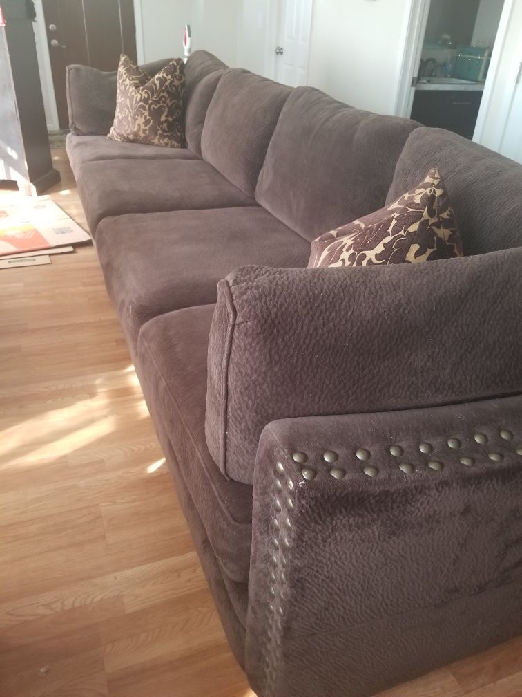 Mor furniture la Jolla sectional