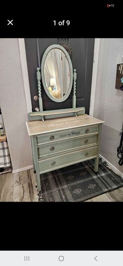 Vintage Dresser Vanity and Mirror