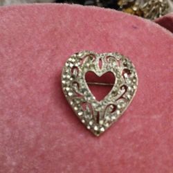 HeDY Silver Rhinestone  ❤️  925 Pin