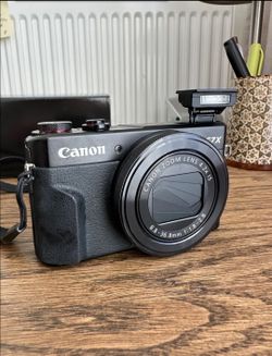 Canon G7x Mark ii Camera