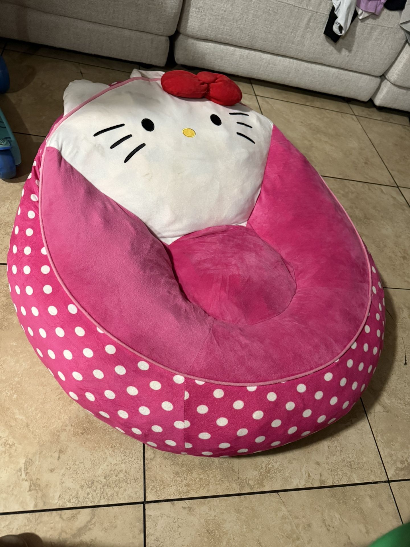 Hello Kitty Couch for Sale in Gardena, CA - OfferUp