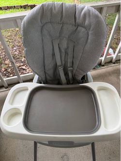 Baby's dining chair