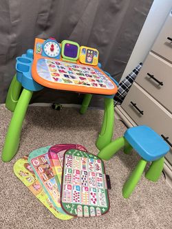 VTech Touch and Learn Activity Desk Spanish/English