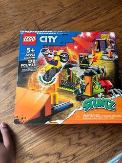 LEGO City Stuntz Stunt Park Set 60293