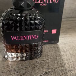 valentino born in roma intense