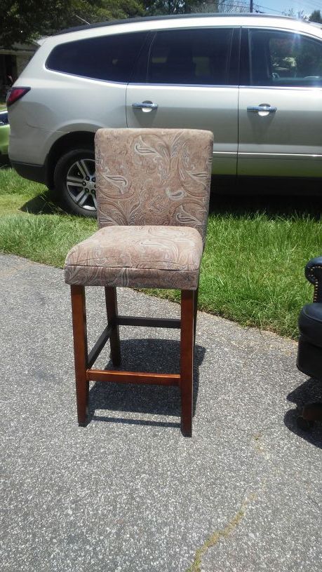 Bar stool