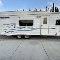 2003 weekend warrior 26FT