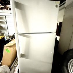 GM Refrigerator 