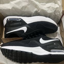 Nike Shoes Size 6 1/2